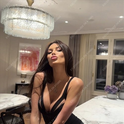 HIGH CLASS ESCORT girl 100% Real  | ☎️ 81911405